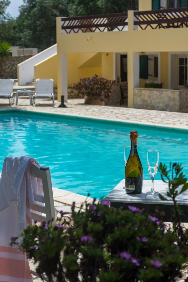גאיוס Villa Elaia Suites & Apartments No.1 מראה חיצוני תמונה
